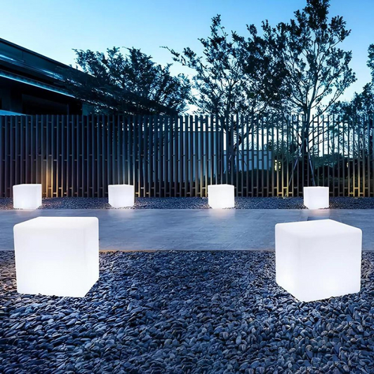 Lampe LED jardin télécommandée – Éclairage extérieur cubique élégant et décoratif