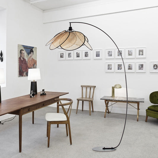 Lampe de sol rotin tissé – Éclairage d'ambiance chic pour décoration intérieure