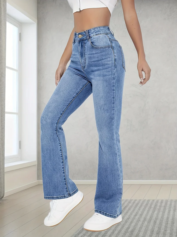 Jeans bootcut femme – Denim bleu clair tendance et confortable