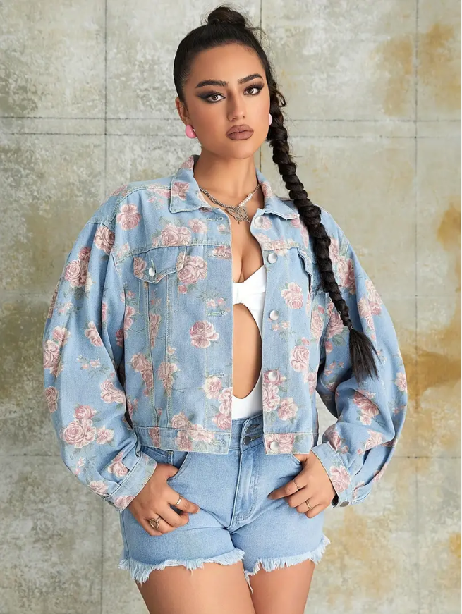 Veste en jean femme – Veste denim avec motif floral chic et tendance