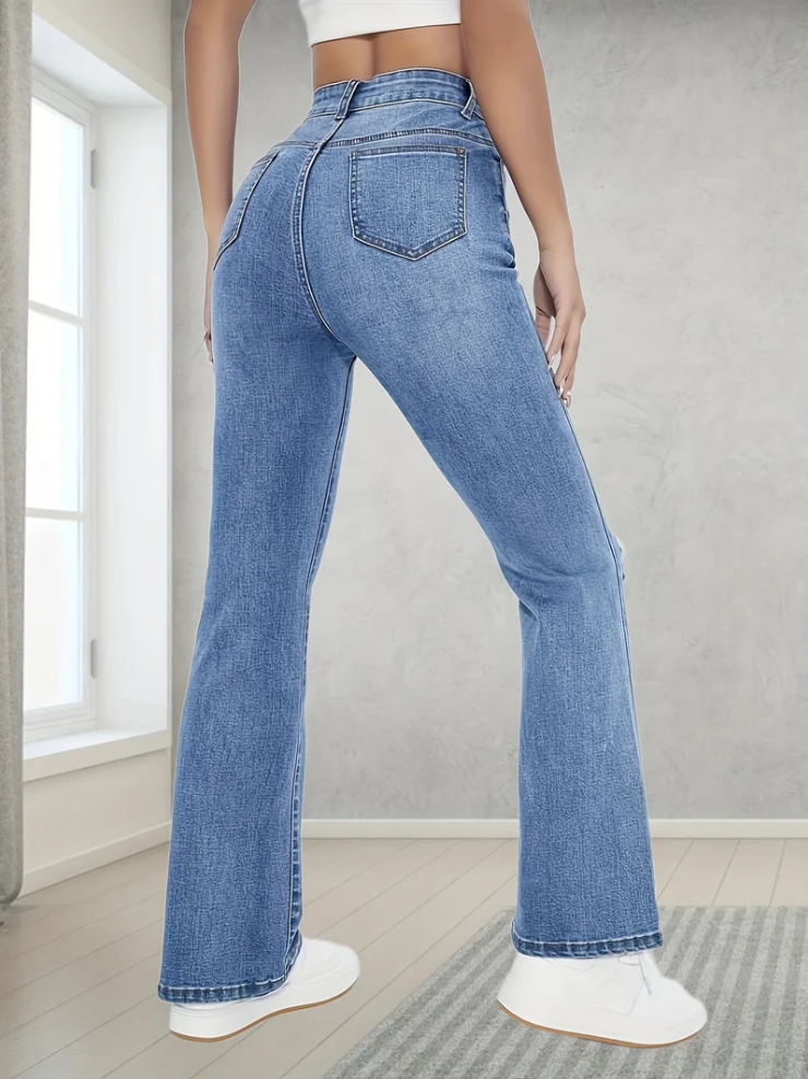 Jeans bootcut femme – Denim bleu clair tendance et confortable