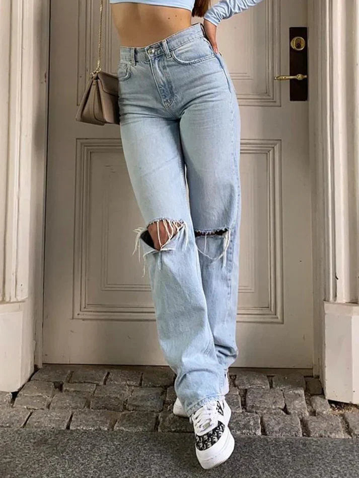 Jeans déchirés femme – Pantalon tendance à coupe ajustée et style moderne