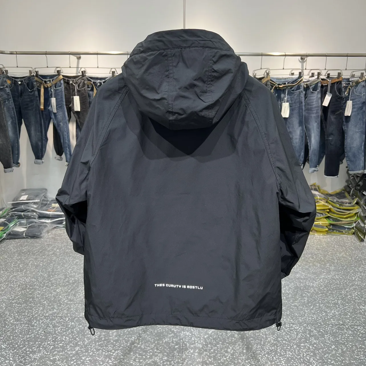 Veste à capuche homme – Sweat léger avec demi-fermeture éclair